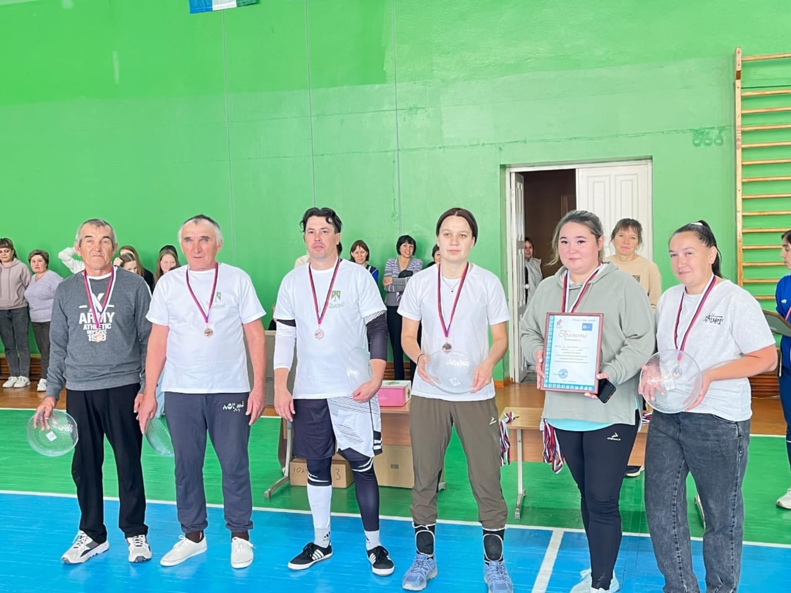 Авторын колтымо фото.