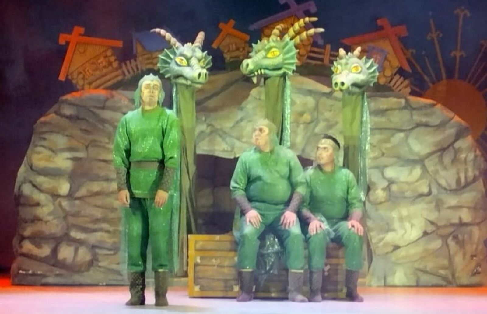 Авторын колтымо фото-влак.