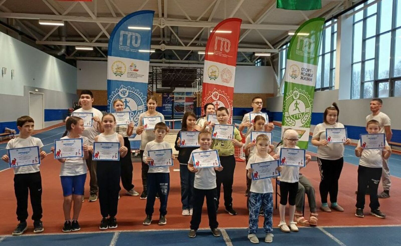 Авторын колтымо фото-влак.