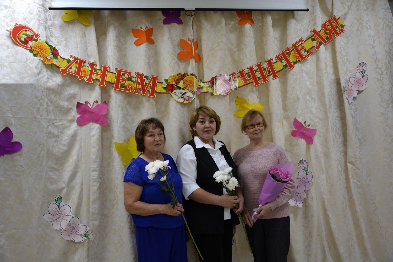 Туныктышо-влак шкештат пеледыш аршаш гай волгалтыт.