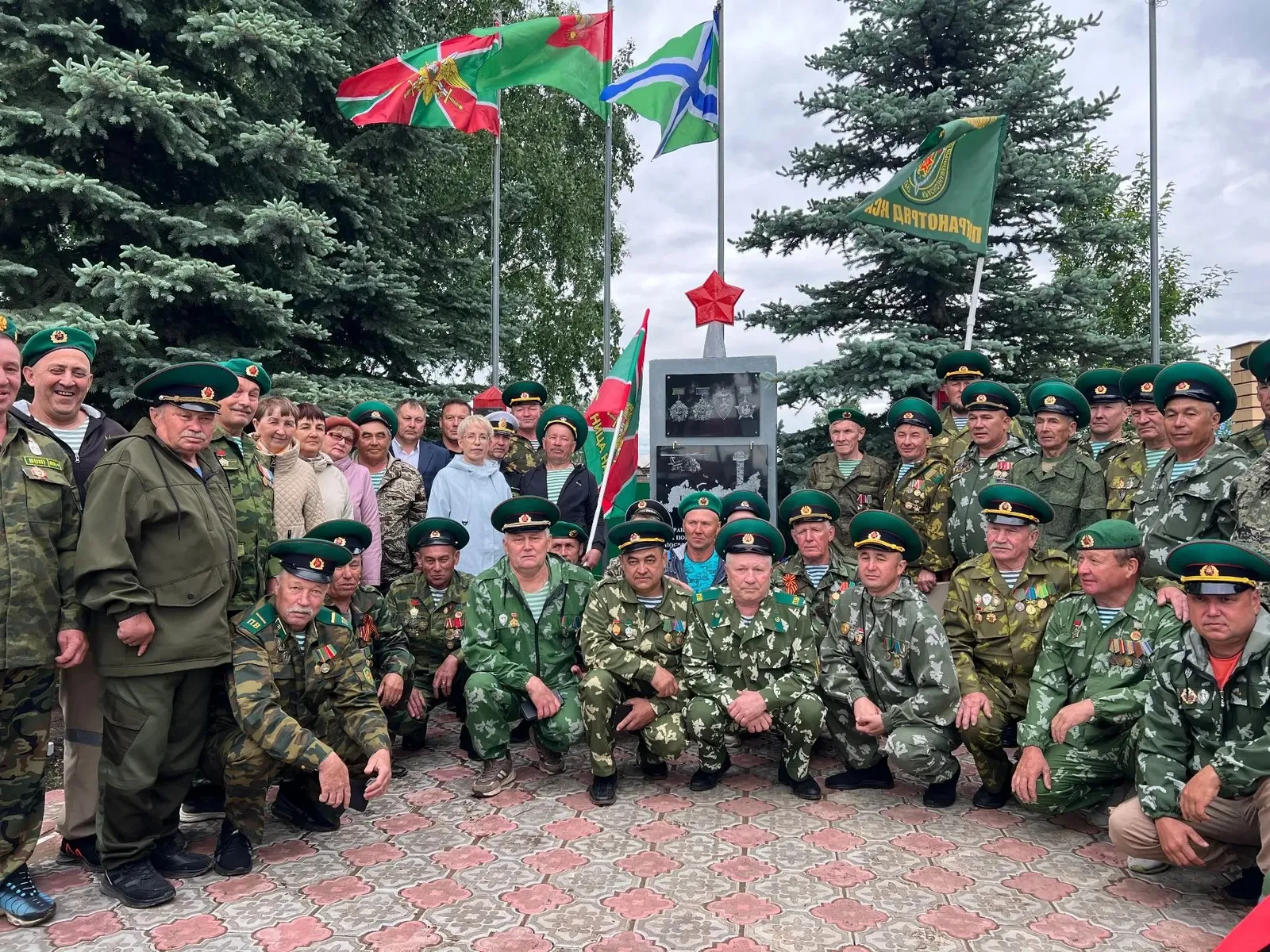 Авторын фотожо-влак.