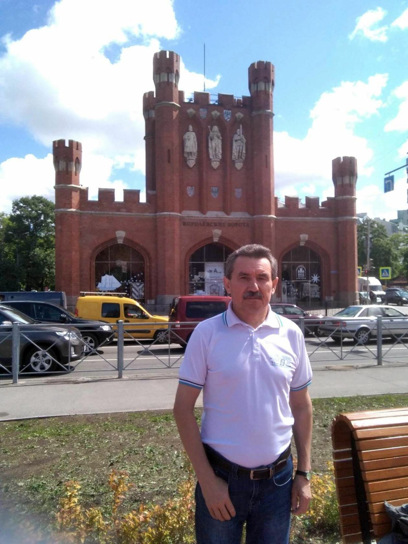 Г.Б. Акмулин пашаште. Калининград ола, 2019 ий. Еш архив гыч налме фото.