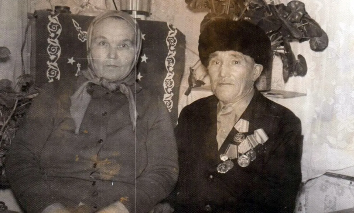 Синя Апаевна ден Шамыкай Шамратович Шамратовмыт. 1979 ий.