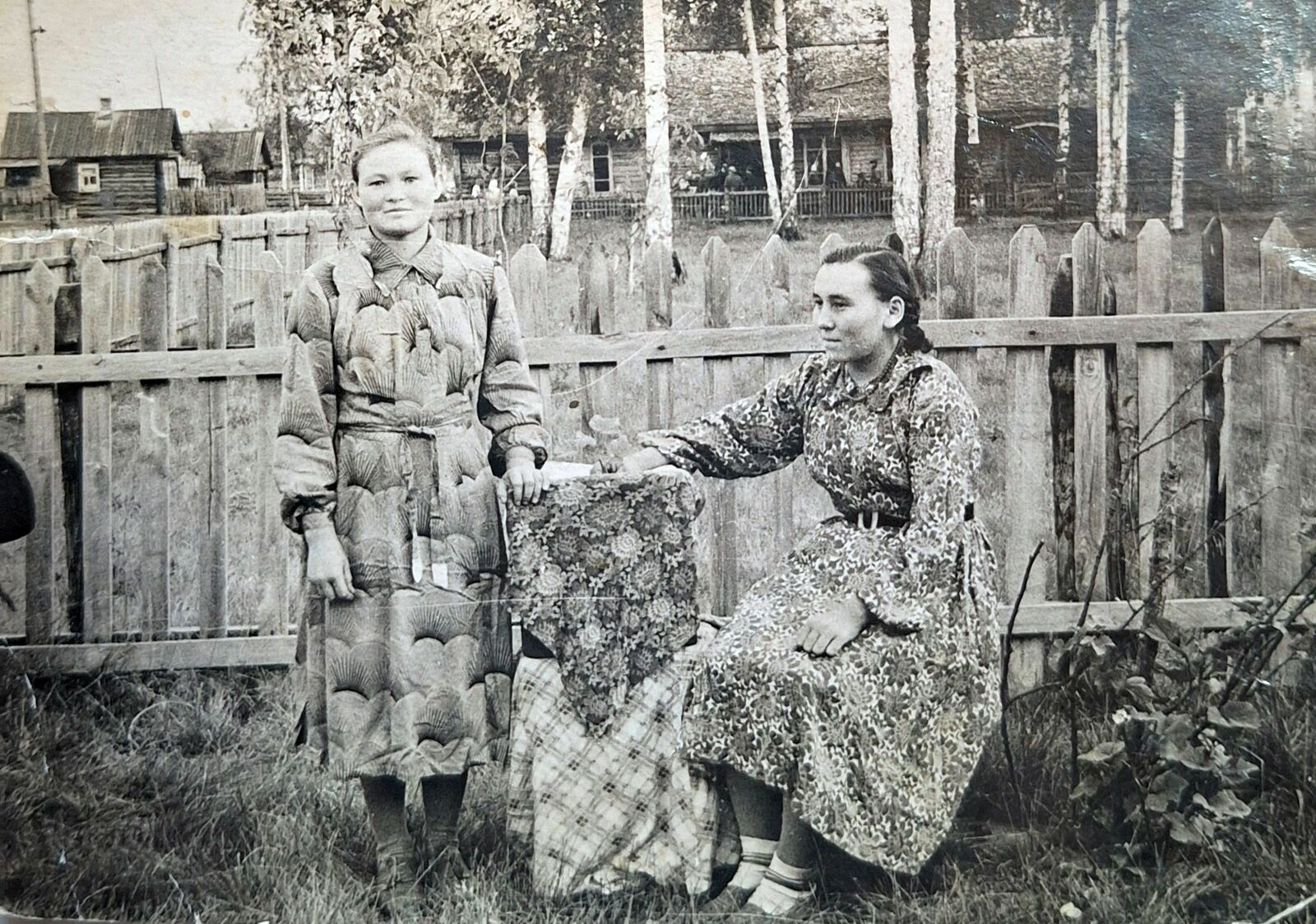 Нина ден Ӓнгӓсӓк (Ангасяк) гыч Тамара верысе садвечыште.