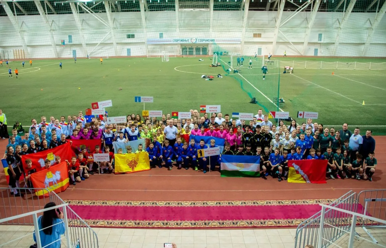 А. Набиевын фотожо-влак.