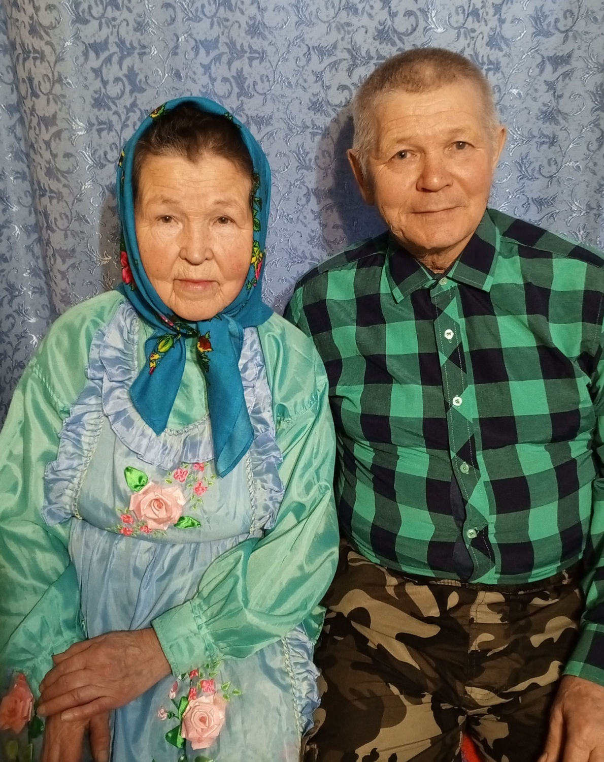 Наталья ден Вячеслав Шамыкаевмыт.