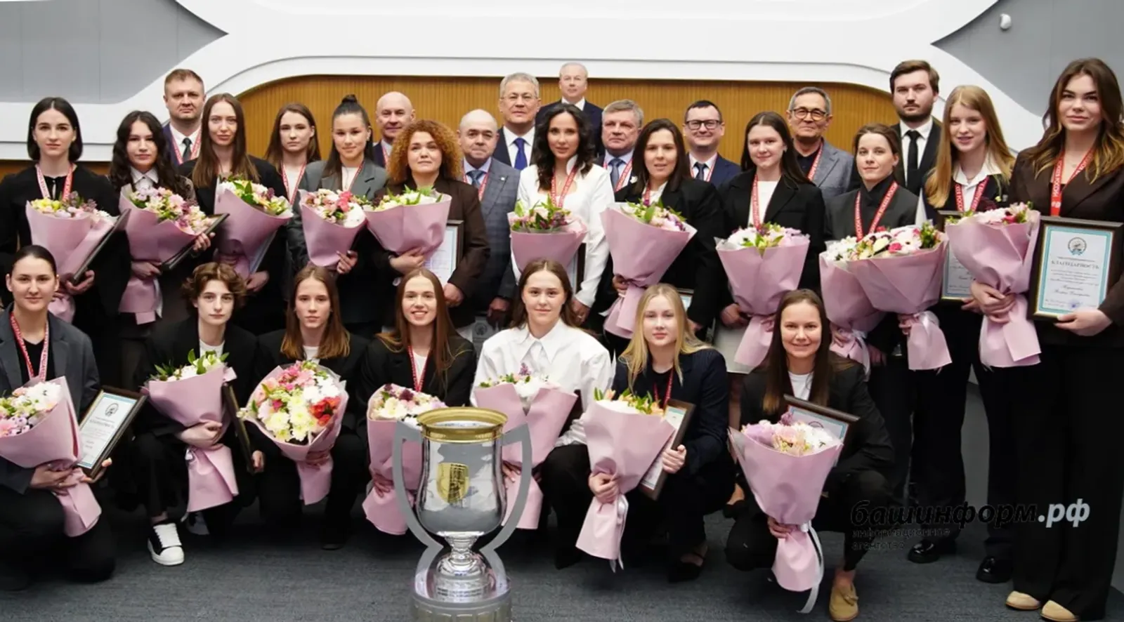 Олег Яровиков, ИА "Башинформ". https://www.bashinform.ru/news/sport/2026-04-21/radiy-habirov-nagradil-zhhk-agidel-za-pobedu-v-kubke-zhhl-4652901